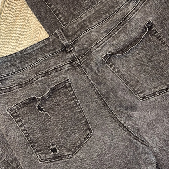 Maurice’s Sz XL Reg Distressed Black Denim Jean Jegging - Picture 6 of 10